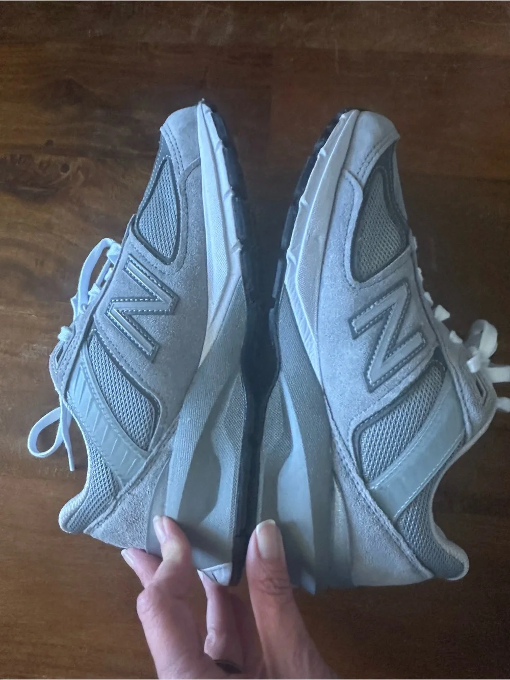 New Balance 990v5 Gray & White Mesh Suede Sneakers ladies size 8.5